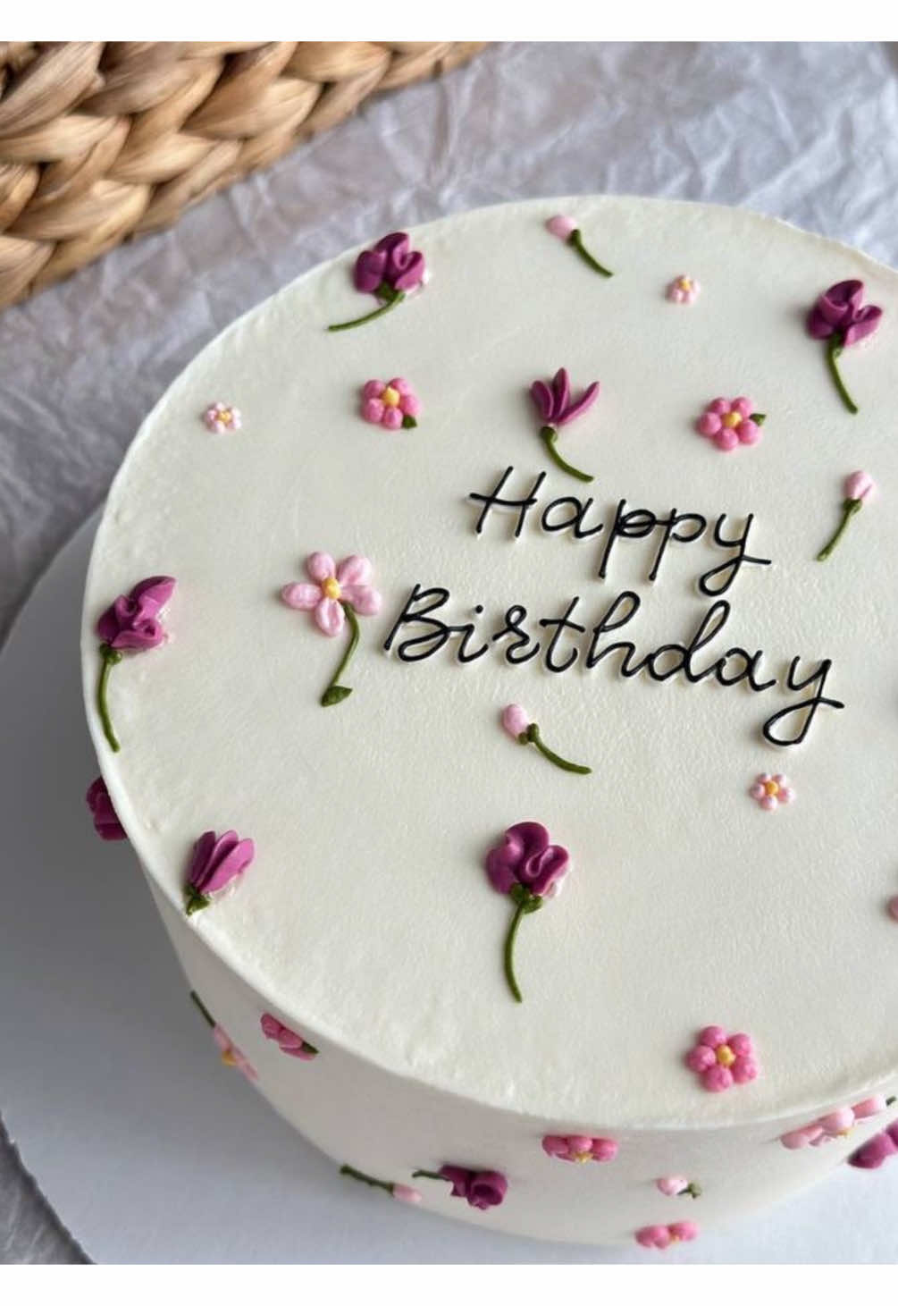 Help a girl out please and thank you xxxx #sydneycakes #birthdaycake #cake #sydneybirthday 