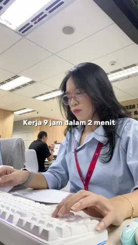 Daily office vlog: kerja ✅ meeting ✅ coffee break ✅ no bau badan karena Deoxide ✅✨ #kerja9jamdalam2menit #adayinmylife #kerja  #antipespirant #deoxide 