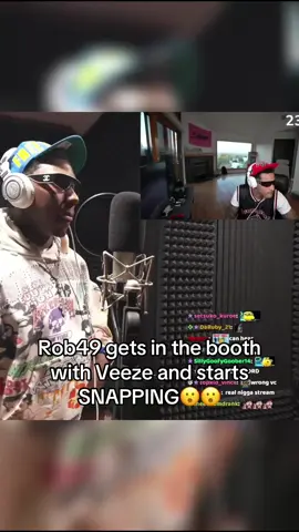 Plaqueboymax streamer of the year #veeze #rob49 #plaqueboymax #inthebooth #faze 