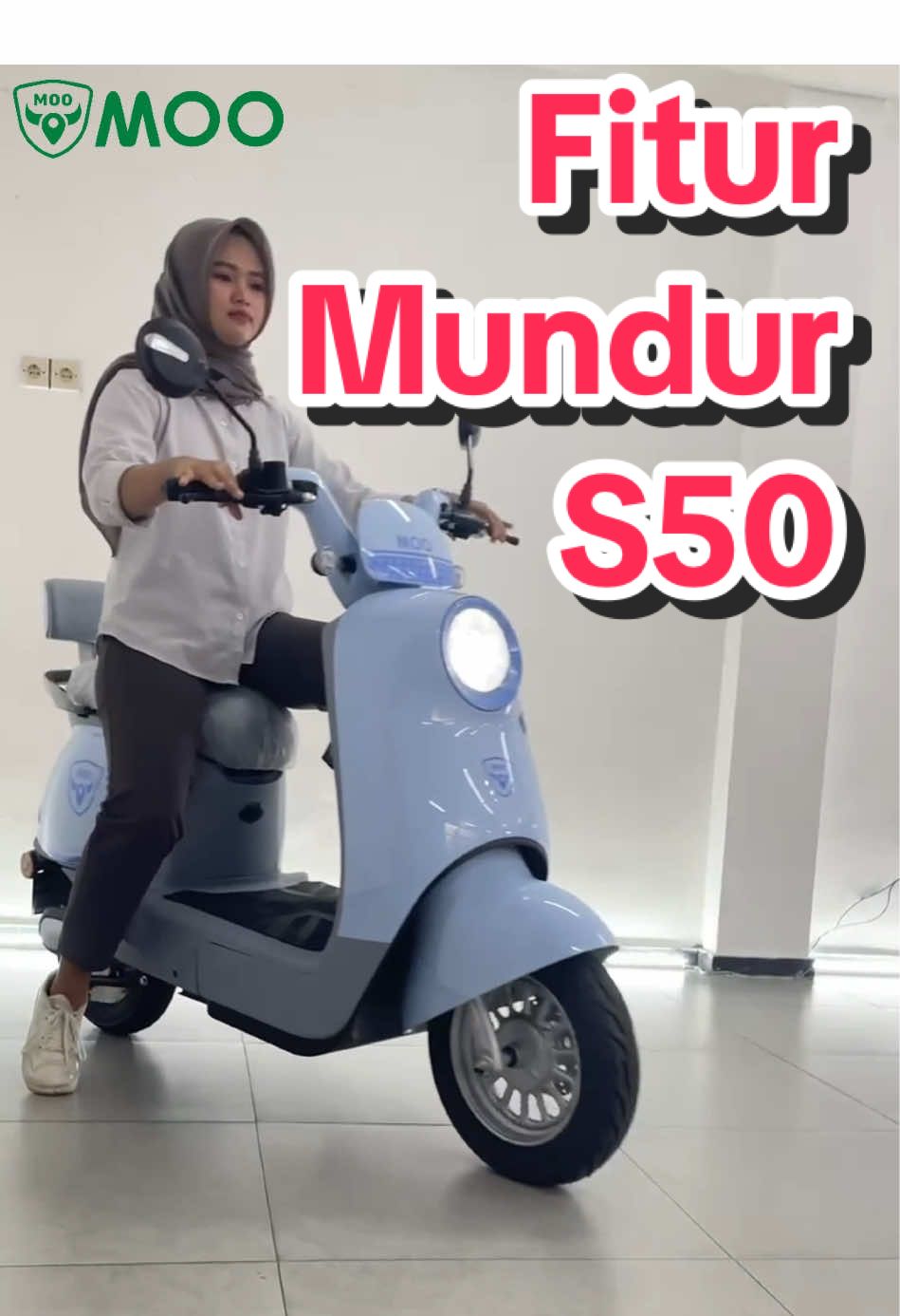 Sepeda Listrik MOO S50 sudah dilengkapi dengan Fitur Mundur ✨ Hanya dengan 1 tombol, ga perlu kesusahan lagi pada saat ingin mundurin Sepeda Listrik Lebih praktis, Lebih canggih dan lebih slay 😍✨ P.s. turunkan 1 kaki untuk bantu jaga keseimbangan😉 #sepedalistrik #sepedalistrikmoo #electricbike #electricbicycle #sepedalistrikanak #fyp #foryoupage #sepedalistrikroda4 #sepedalistrikroda3 #golfcart 