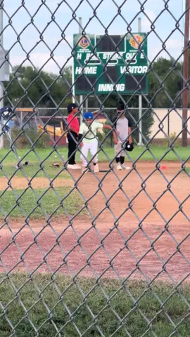 Solo un niño queriendo ser la version mejor de el mismo . ⚾️🔥#fyp #rgv #baseball #sports #11 