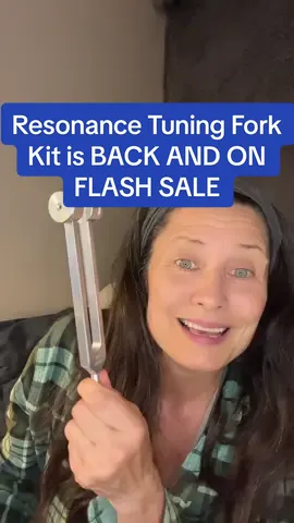 The resonace tuning fork kit is back in stock … two weighted forks and 2 non weighted forks with and an activator and cool carrying case …  FLASH SALE Aug 30-31 @enso sensory  @Rebecca-Be Sung  these frequencies can help  ❣️Sleep  ❣️Anxiety  ❣️Aches and pains  ❣️ Headaches  ❣️ Overall vital wellness  just click the TTshop link and get your kit … it has a master class that it comes with so you will no how to use your tuning forks the moment you get them!  #tuningforktherapy #wellnesshacks #biohacking #soundtherapyhealing #healingfrequencies 