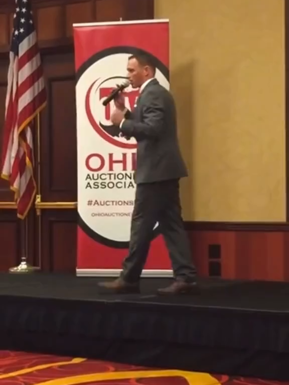 Wayne Yoder with the 🎤💯#auction_guy #eminem #viral #fyp