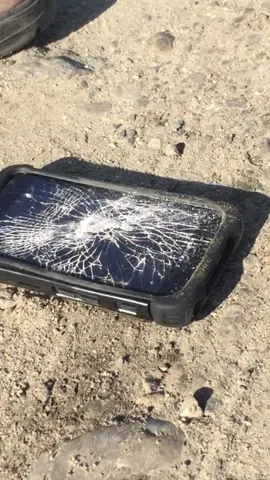 A Smashing Success. Smart Phones in Movies and TV #props #movies #film #tv 