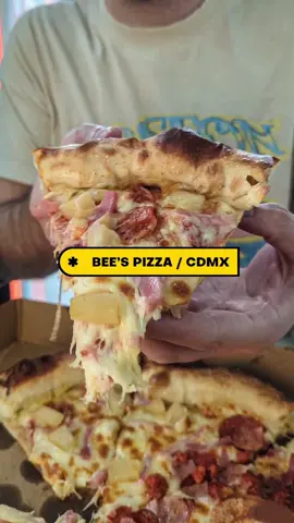 A unas cuadras del Ángel hay una pizzería que llegó a sacudir la CDMX: ingredientes de calidad, pizzas recién horneadas al momento y promos todos los días🍕✨  #foodpornmx #cdmx #dondecomercdmx #foodiecdmx #pizza 