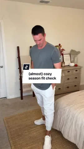My husbands favorite delivery of the month is here 😍 His new @Fabletics set is so cute this month I looove 😍 Sign up to be a VIP and get a new monthly workout set and always save 50%! @Fabletics Men #grwm #FableticsPartner #fitcheck #cozyseason #mensstyle