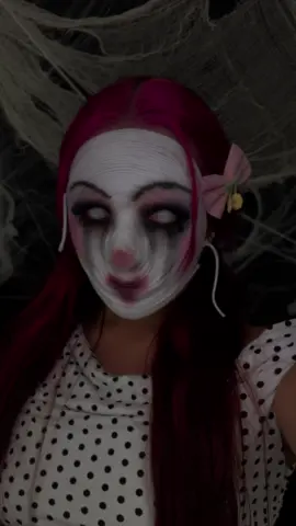 how about a little twist? 🧶🎀 (makeup ib @Anna👩🏼‍🎨) #yarnmakeup #dollmakeup #halloweenmakeup #creepy #trend 