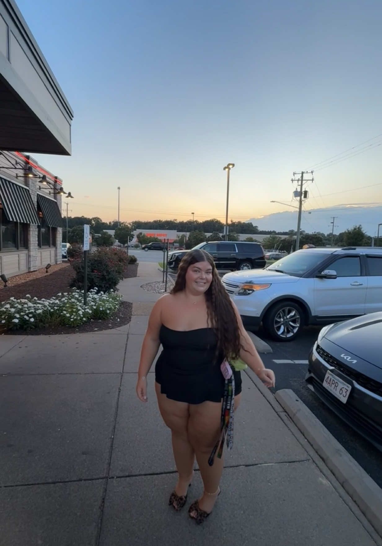call me Tay… but where the money #fyp #tktwins #viral #OOTD #curvy 