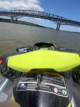 🏞️ #jeski #seadoo #hudsonriver #fyp #foryou 