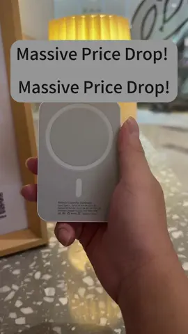 Magnetic power bank #fyp #NoFumbleCharge #lphone #5000mah #Tatcha #powerbank #magsafecharger 