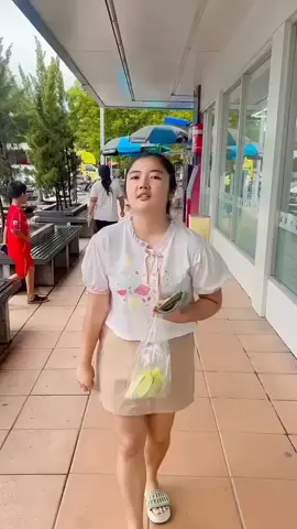 Vie nya lagi pensiun ngvlog 🤣@Nanda Aviea 
