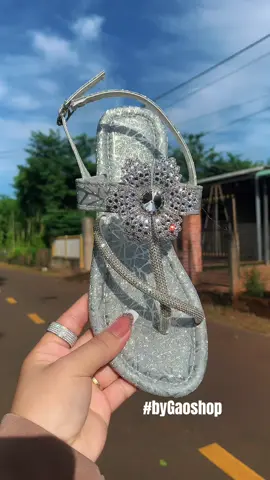 Sandal xỏ ngón charm bông #depnuthoitrang #depnuxinh #depnu #depxinh #depsandal 