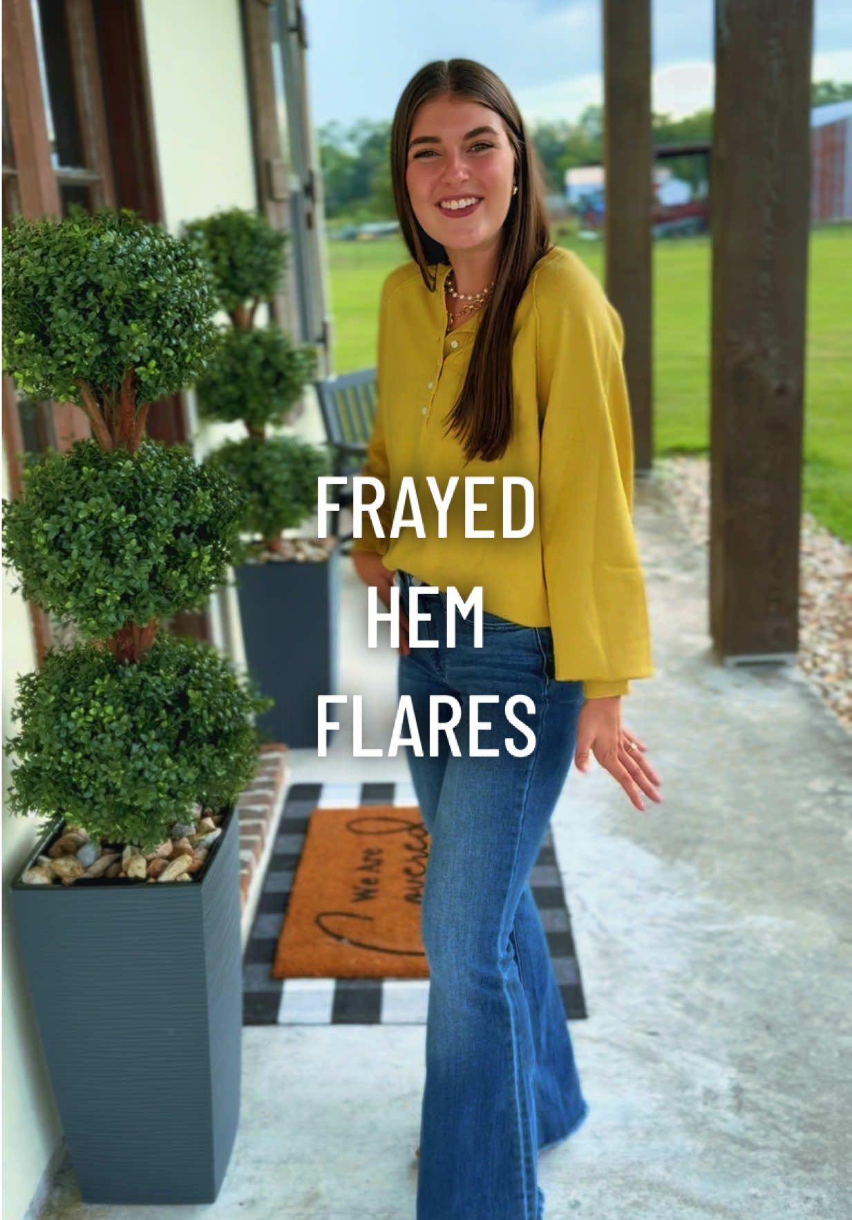 You’re going to want to snag these before they sell out….. TRUST ME!!🤭🤩🤩 #judyblue #judybluejeans #jeans #flares #judyblueflares @Freckled Poppy 