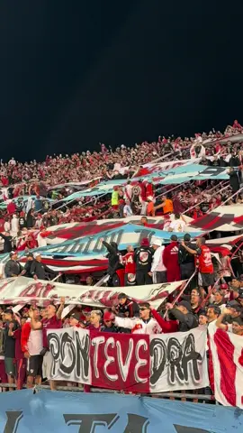 “DE RIVER DE CORAZÓN” 🎶 El himno que ya se volvió costumbre cuando el Millonario disputa penales 🤍❤️