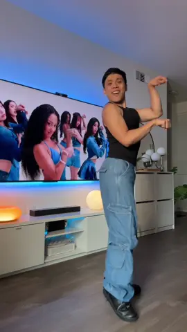 @KATSEYE x @Gap 👖 PART 1 (dc: @Robbie Blue) #katseye #gap #milkshake 