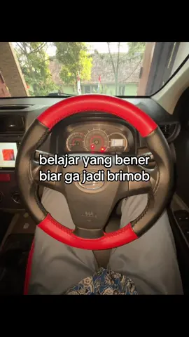 dog in tie🫵🏻#viral #demodpr #dpr #masukberandafyp #polisi 
