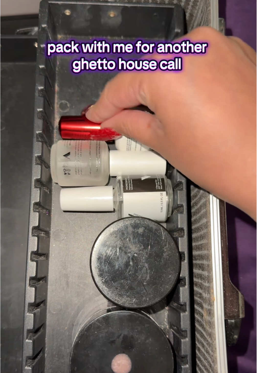 ASMR packing for a nail house call 💜 #travelnailtech #nailtechlife #asmrpacking 