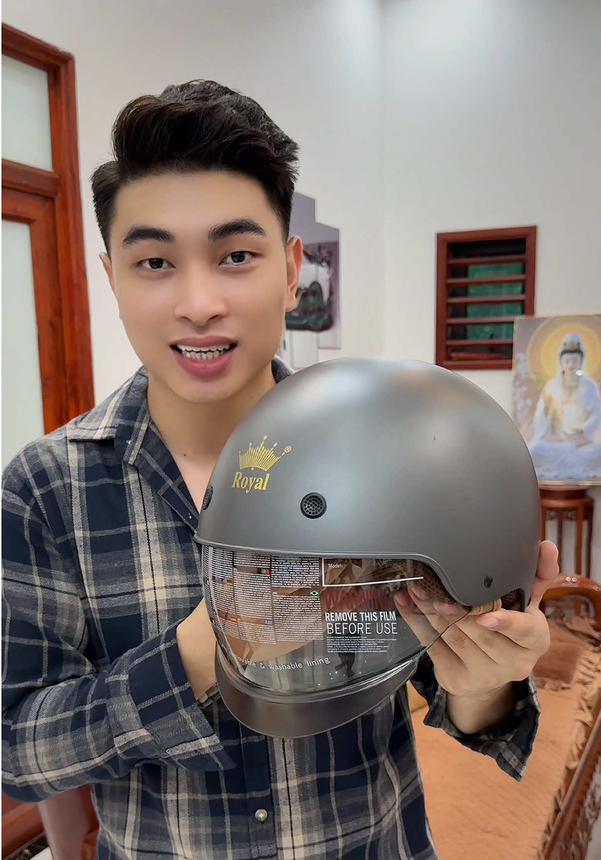 (Tặng áo mưa) Mũ bảo hiểm Roya