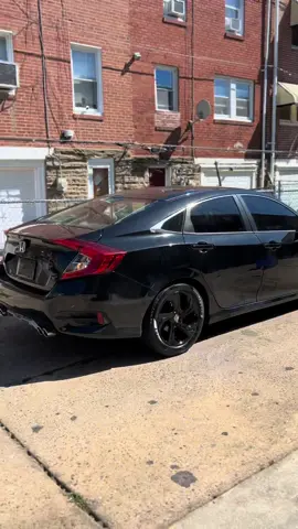 Painting my rims black🎱 What yall think ? 😶‍🌫️🛠️ #honda #hondacivic #hondarims #rims #blackrims 