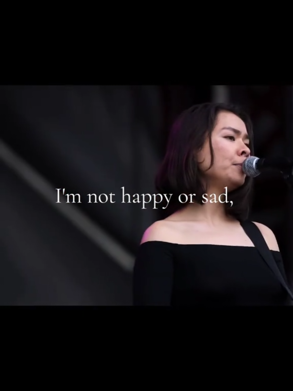 Mitski - Thursday Girl (Live at Boston Calling, 2017) #mitski #thursdaygirl #puberty2 #mitskitok #mitskiconcert 