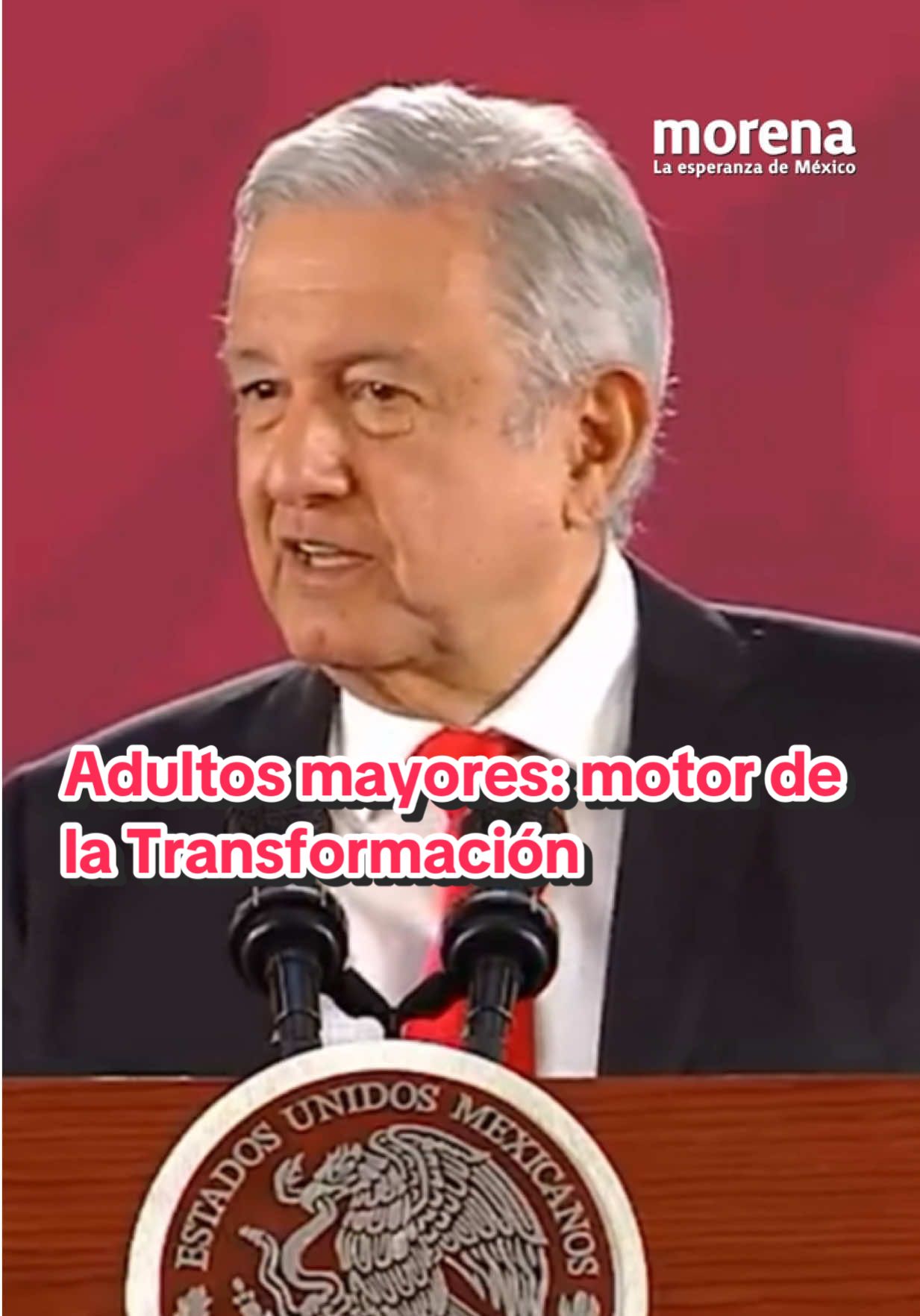 En México, los adultos mayores son pilares de sabiduría, cultura y amor. Su experiencia y enseñanzas han construido el país que hoy tenemos, y merecen todo nuestro respeto y gratitud. Recordamos cuando el @Andrés Manuel López Obrador explicó porqué es importante que tengan la pensión universal, que más que un apoyo económico, es un reconocimiento y una retribución a quienes entregaron su vida al desarrollo de nuestra nación. Hoy celebramos su legado y reafirmamos nuestro compromiso con ellas y ellos.  ❤️🤝
