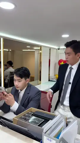Sếp Muốn đuổi thì nói luôn đi🤣 #xuhuong #viral #trending #haihuoc #hoanglongluxury 