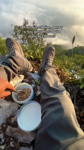 Tremendo plan >>  Let’s hike  #Hiking #senderismo #amanecer #outdoorlife #nature 