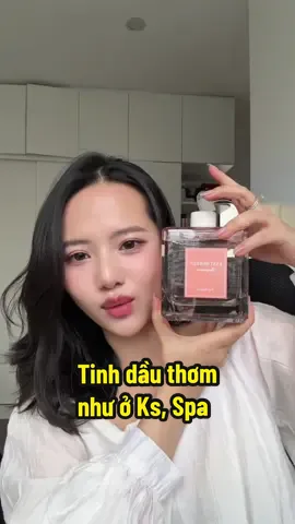 Tip cho nhà thơm như ở khách sạn và spa. Chai 500ml dùng cả năm luôn. Mấy chai nhỏ nhỏ tui mua xài được 1 tháng là hết mất rồi. Quá ưng #lamthomphong#lọthomphong #tinhdauthomphong #tinhdauthomphong #tinhdaukhuechtan 