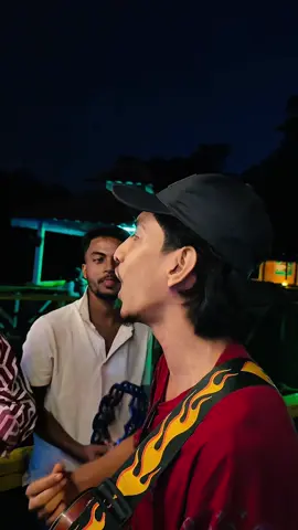 ডাগর ডাগর চোখ যেন তার ভালোবাসার ঘর এক পলকে আমার বুকে তুলে প্রেমের ঝড়!🥰🫶💞#singerroni #foryou #vairal #1millionauditio #fyppppppppppppppppppppppp 