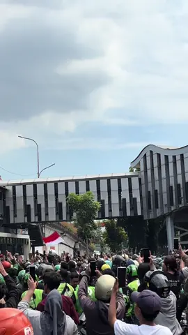 “Hiduplah Tanahku, Hiduplah Negeriku …” 🇮🇩#demo29agustus2025 