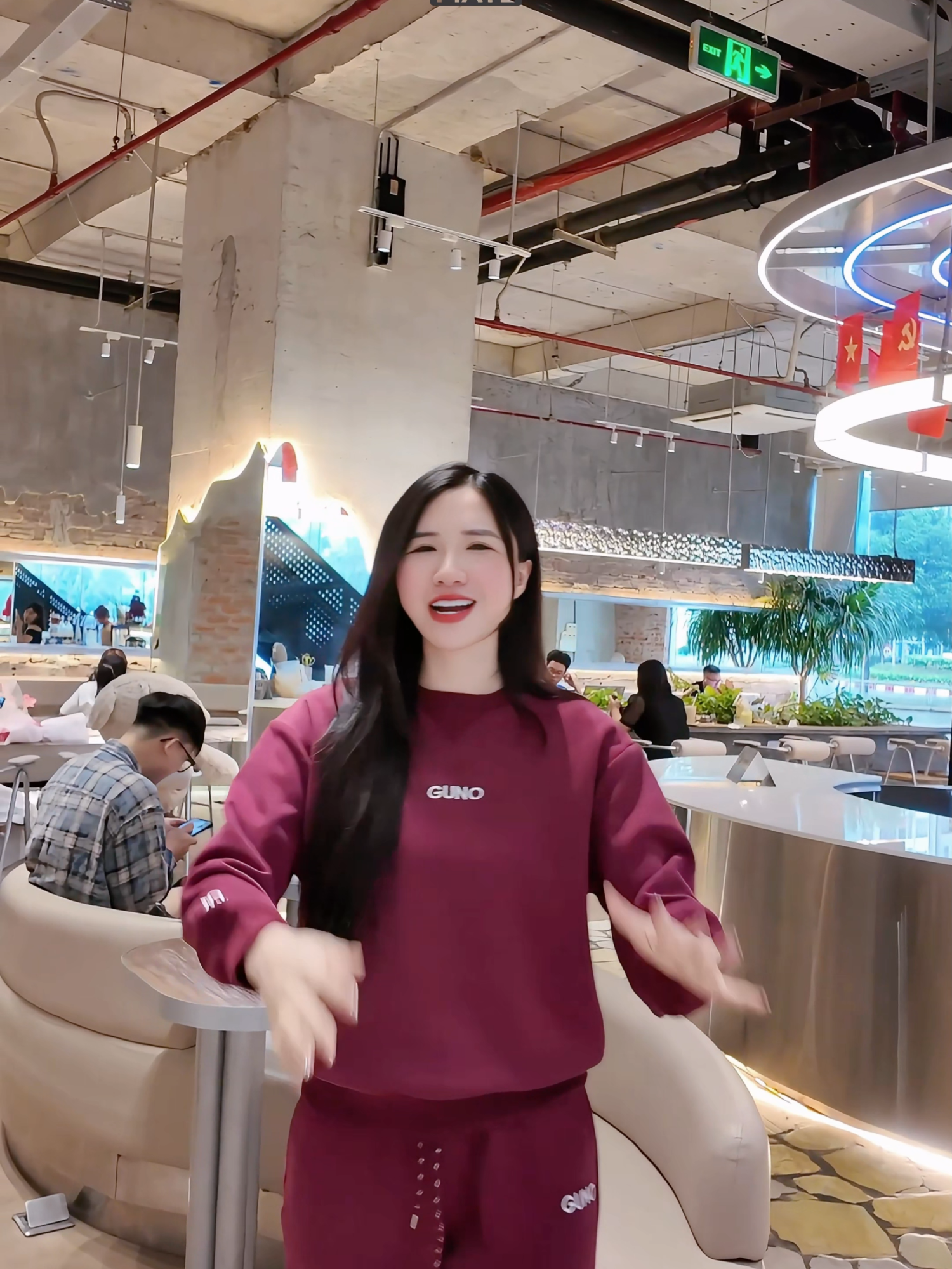 Đẹp mê ly thế này bảo sao cháy hàng các chị ơi