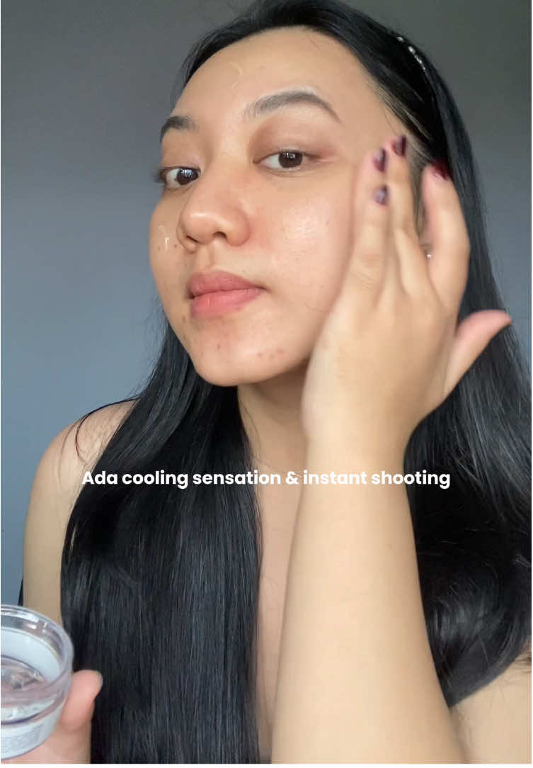 Rekomendasi moisturizer ringan cepat menyerap!! Aku pake acnaway mugwort water gel moisturizer  @Acnaway Official #acnawaymugwortwatergel #acnaway 
