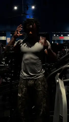 @YOUNGLA 