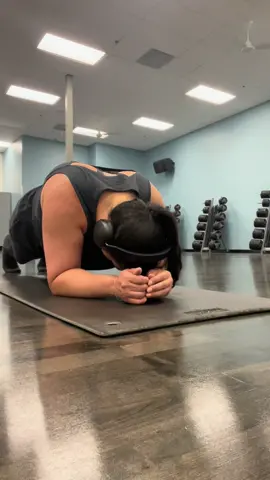 I feel like I am completing some goals and one of them is definitely stretching. #Stretching #DailyStretching #Yoga #Flexibility #WeightLossJourney #WomenOver45 #PreMenopause #Vlog 