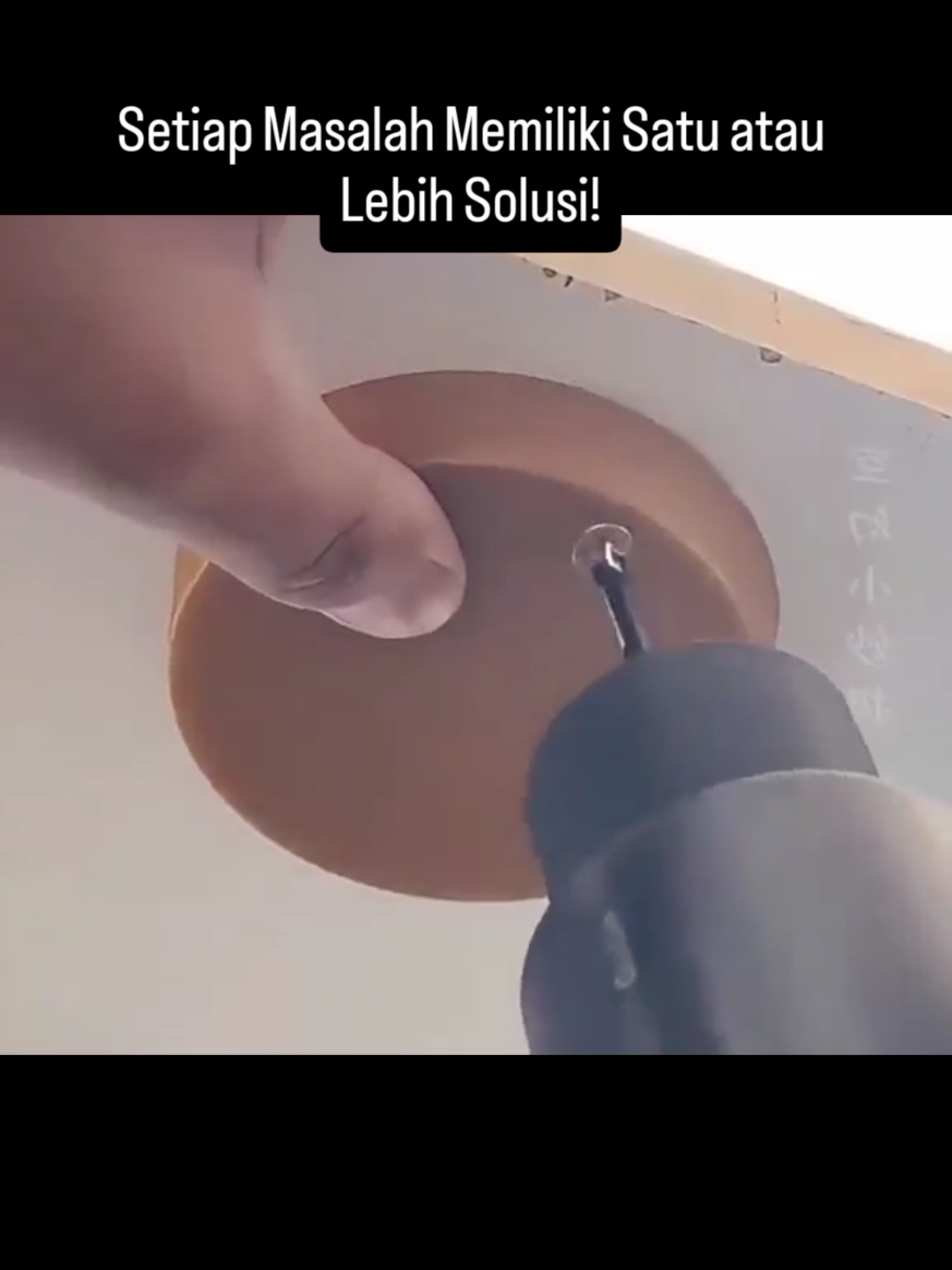 Setiap Masalah Memiliki Satu atau Lebih Solusi! Salah satu pengalaman umum seluruh umat manusia adalah tantangan akan berbagai masalah. Penyelesaian masalah membutuhkan berpikir, berpikir membutuhkan usaha, dan usaha membutuhkan komitmen. Bila kita bisa berpikir dengan pikiran terbuka, kita akan menemukan banyak solusi untuk setiap masalah. Apalagi saat ini tersedia beragam alat otomasi di tangan pengguna #bisnis yang hanya memiliki sedikit atau bahkan tanpa keterampilan #teknologi atau #pemrograman. Di dunia sekarang, jika sebuah #perusahaan menunda transformasi digital, besar kemungkinan ia akan punah karena zaman ini sudah serba digital. Cara kita merancang proses akan mempercepat penyampaian kepada #pelanggan dan membantu kita mencapai tujuan bisnis serta . Dalam pekerjaan apa pun, kita harus terus berkembang dengan berkomitmen memecahkan masalah dan berpikir di luar kebiasaan.          