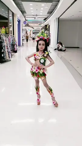 #นางแบบเด็ก ดีน่าบัณฑิตา  #เดินแบบ