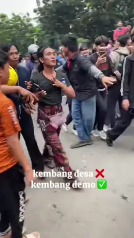 Mahkluk terkuat di muka bumi pun turun gunung 😂#demo #viral #core 