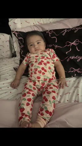 my world 🥹🍓