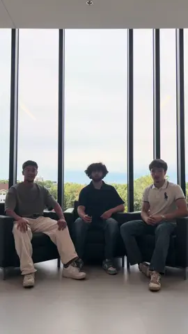 On vous présente le podcast Healthy Spirit! Présenté par 3 étudiants en médecine à McGill: Ilyes, Anes et Idir.#poscast #medecine #mcgill #intro #sante 