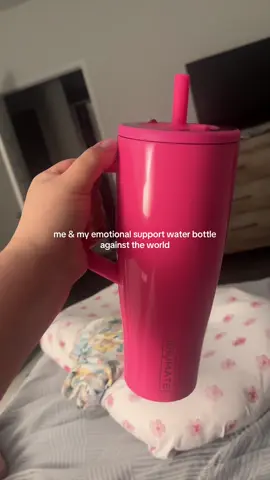 40oz and leak proof? yes plzzzzz also many colors to choose from!!! #marianaesquivels #TikTokShopLaborDaySale #waterbottle #brumate @BrüMate #emotinalsupportwaterbottle 