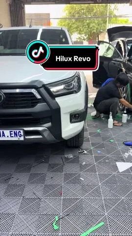 Revo ដោះស្រាយបញ្ហាពន្លឺភ្លឺខ្សោយ #sealion5 #❤️️🙏🙏❤️️ #optimuscambodia #fyp #loveyou 