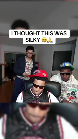 I knew it is rob49 when the he started rapping 🤣 #rob49 #veeze #plaqueboymax #silky 