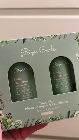 Smell & softness 1000/10 🤍 #curls @Rizos Curls 