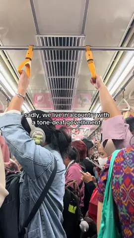 kita disini pepes tiap hari, disana makan duit rakyat, joget2 #fyp 