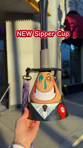 New mayor sipper 🎃 #oogieboogiebash #disneyhalloween #disney #disneyparks #disneysipper 