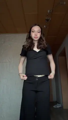 which outfit do you like the most?🫂😼