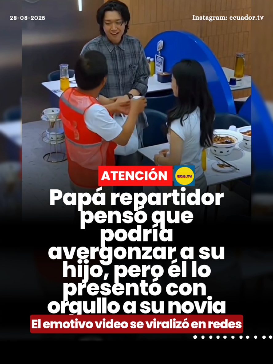 #ATENCIÓN | Papá repartidor pensó que podría avergonzar a su hijo, pero él lo presentó con orgullo a su novia 🚨. Un momento que derritió corazones en internet se vivió recientemente en un restaurante, cuando un padre repartidor se encontró inesperadamente con su hijo y su novia. Inicialmente, el hombre temía que su presencia pudiera avergonzar al joven, pero para su sorpresa, fue presentado con orgullo ante la pareja. El gesto, recibido con calidez y respeto por parte de la novia, se convirtió en un hermoso recordatorio de que el amor y el respeto no necesitan de un gran escenario. Más allá de la simple interacción, el encuentro mostró que el verdadero orgullo reside en la familia, en el amor cotidiano y en los pequeños actos de bondad que fortalecen los lazos entre padres e hijos. El video del momento se volvió viral, generando reacciones positivas y mensajes de admiración por la relación cercana y afectuosa entre padre e hijo.