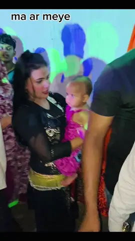 এমন মা আর কারো জীবনে দিও না আল্লাহ। 😭😭 মেয়ে এদিকে কান্না করতে করতে শেষ আর মা টাকা নিয়ে বেস্ট.. 😅#foryou #foryoupage #fyppppppppppppppppppppppp 