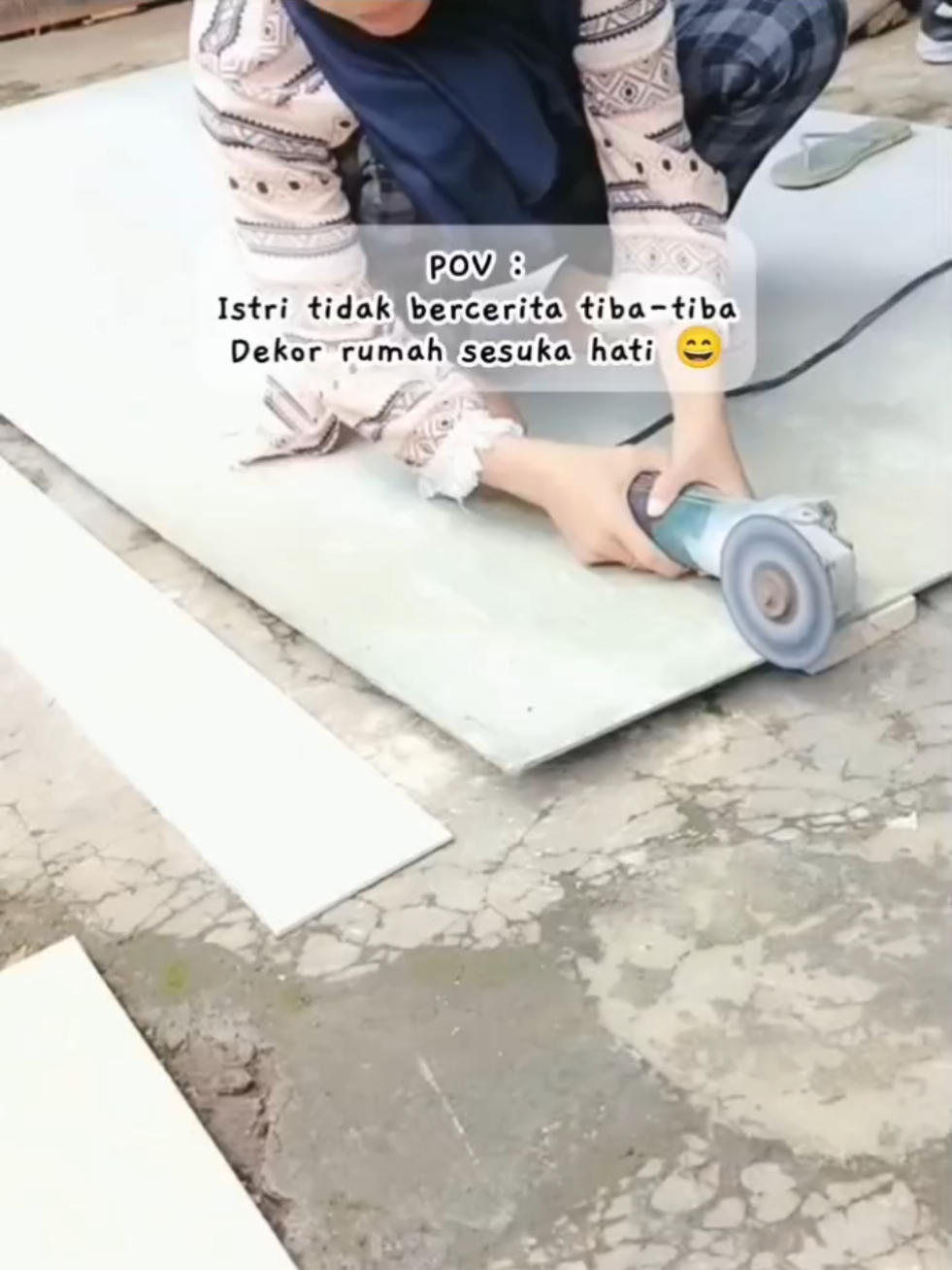 Kadang tanpa perlu banyak cerita, seorang istri bisa bikin suasana rumah berubah jadi lebih hangat 😁 Dari detail kecil sampai dekorasi besar, semua penuh rasa dan bikin supaya nyaman. Mungkin ini yang namanya, rumah didekor bukan cuma dengan tangan tapi dengan hati ✨ #fyppppppppppppppppppppppp #trending #makeover #fyp 