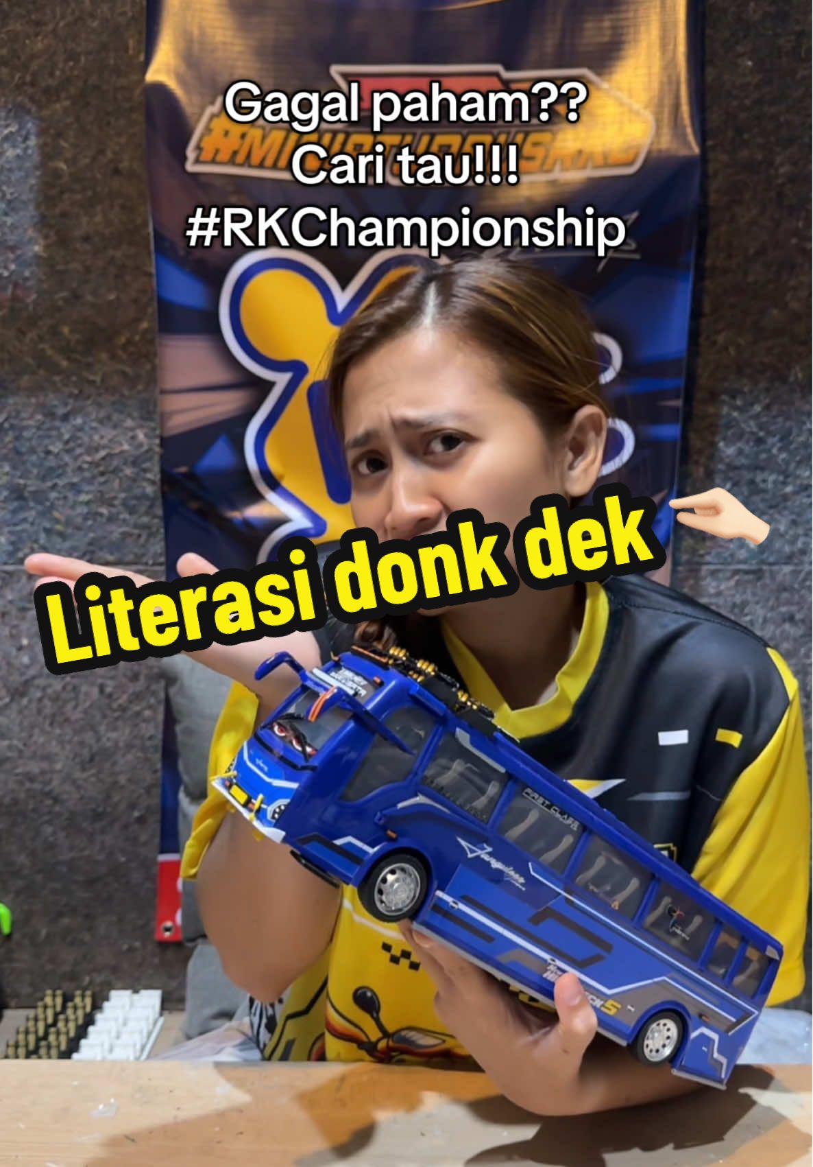 Diskualifikasi atau Eliminasi??? Pokok nya gak perlu di pikirin apa kata netijen toxic!!! Lanjutkan karya mu, hobi positif mu!!! Kumaha barudaks? WELL🤟🏻 @ULEE @Janguleee Bilqis 01 @Uda Helmi Bilqis  #miniaturbus #busbilqis #rkchampionship #basuri #telolet 